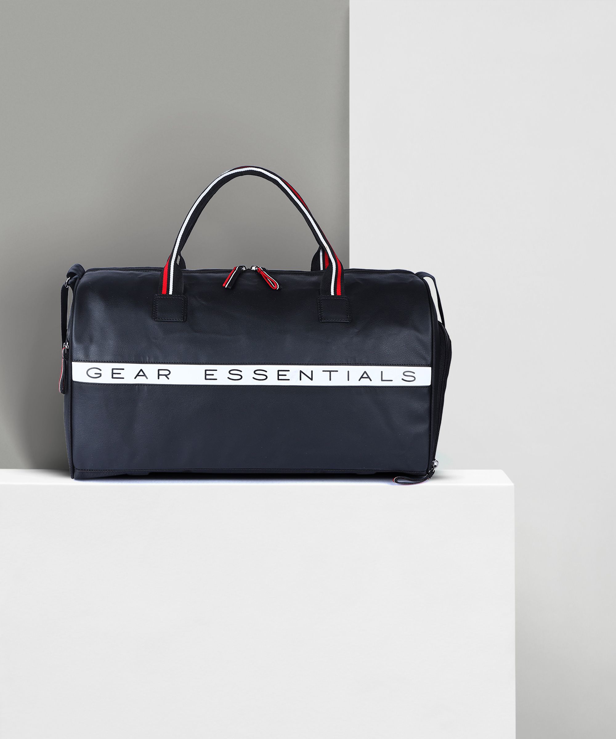 27 L Gym Duffel Bag - ESSENTIALS FAUX LEATHER DUFFEL - Black-image-15