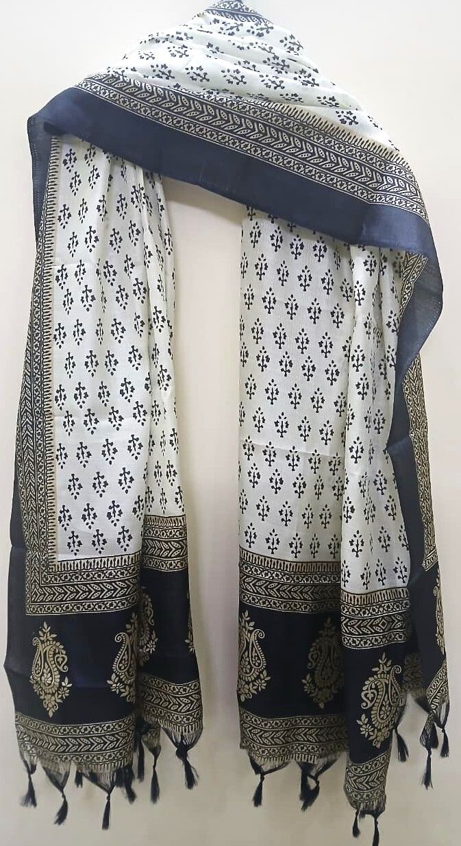 praaj Silk Blend Printed Black, White Women Dupatta-picture-22