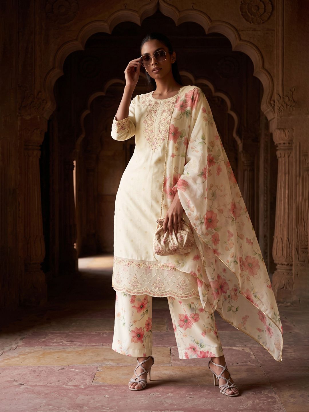melange by lifestyle Polyester Embroidered White Women Dupatta-picture-12