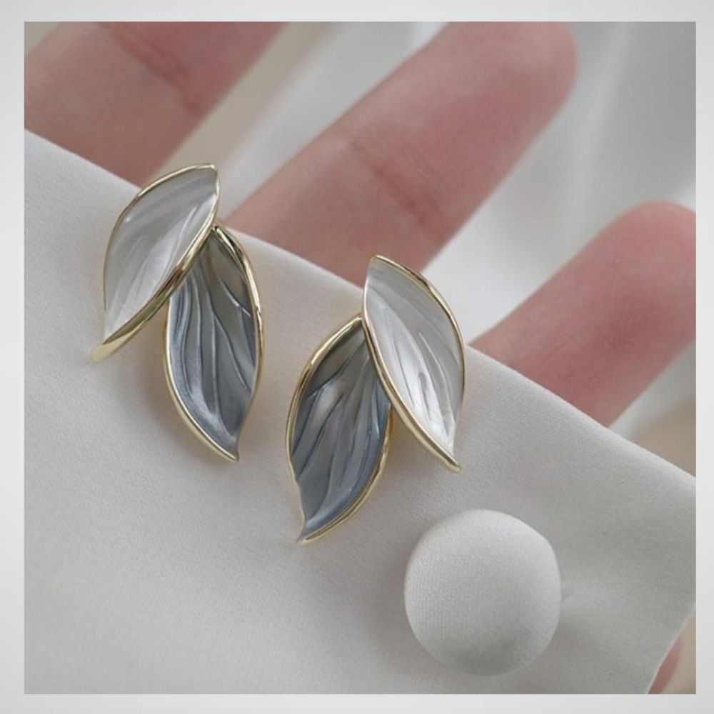 Elegant Gold Leaf Earrings Cubic Zirconia Alloy Stud Earring-image-49
