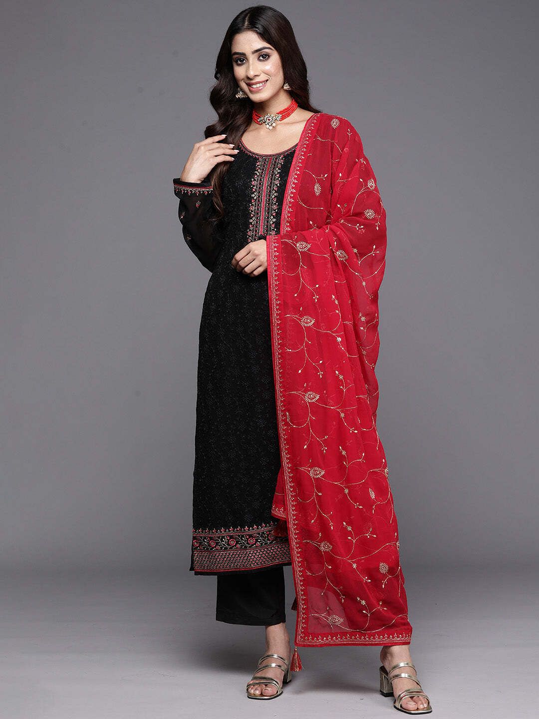 Women Pure Silk Kurta Pant Dupatta Set-image-17