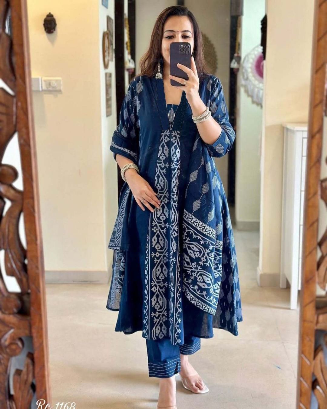 Women Viscose Rayon Kurta Pant Dupatta Set