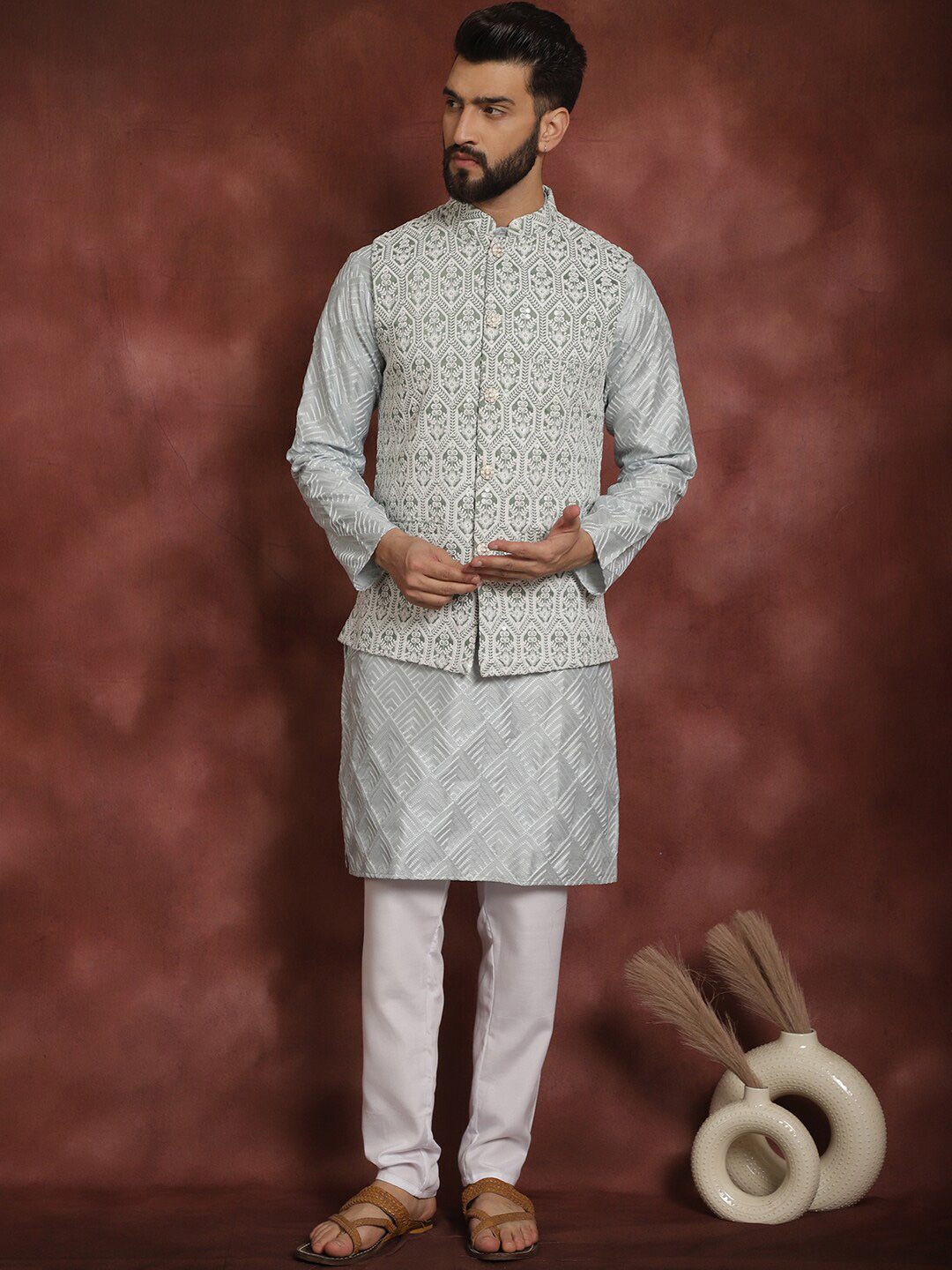anouk Men Silk Blend Kurta Pyjama Ethnic Jacket Set-picture-10