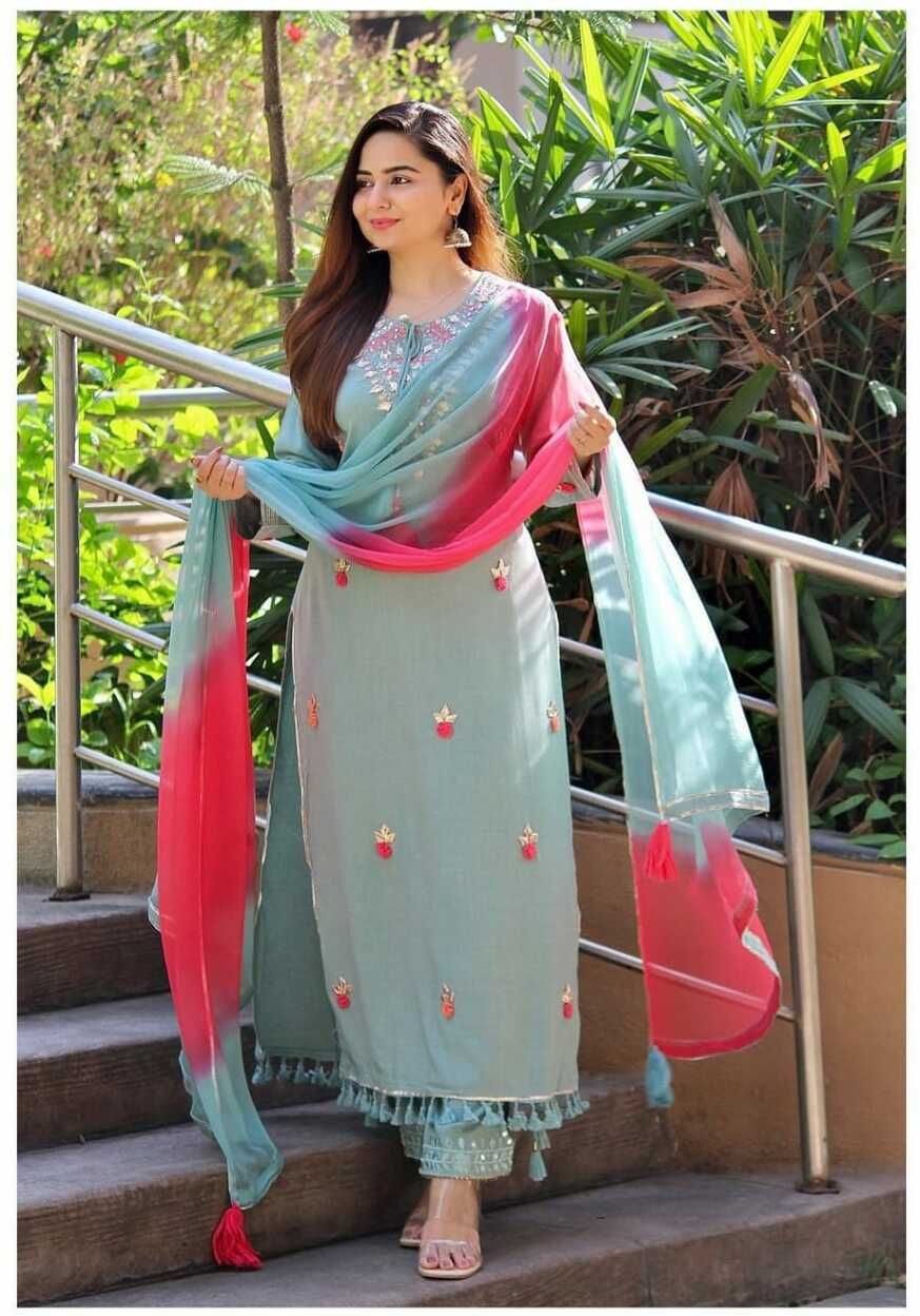 Women Viscose Rayon Kurti Pant Dupatta Set-image-25