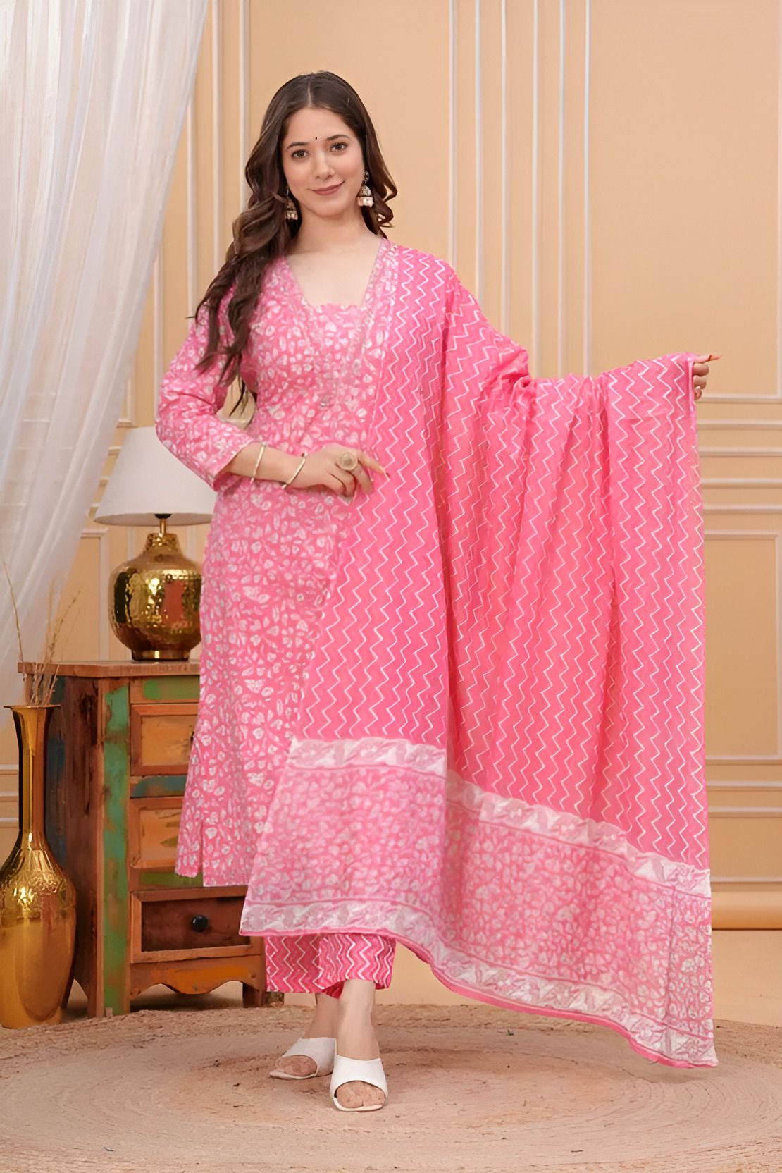 Women Cotton Blend Kurti Pant Dupatta Set