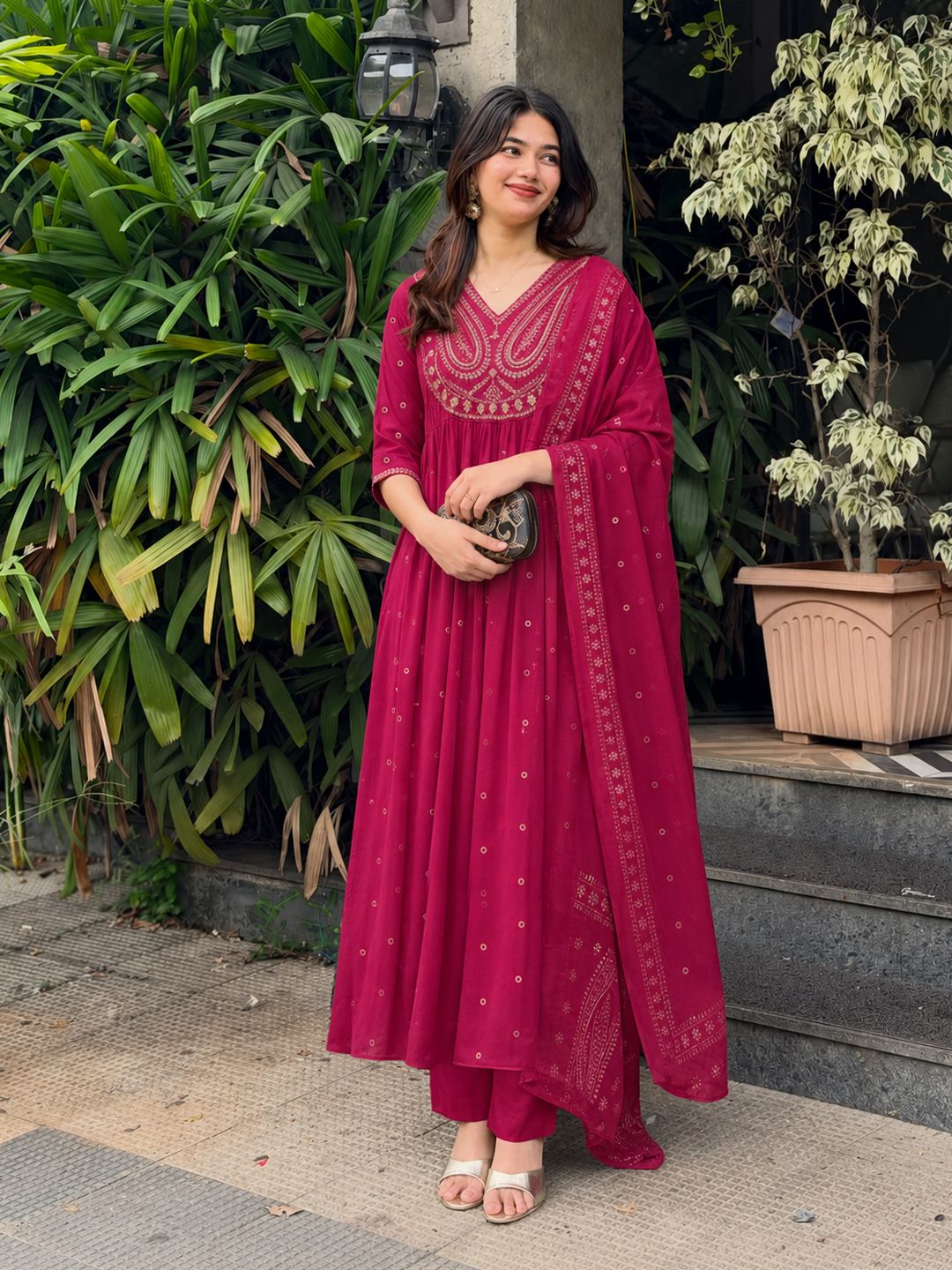 Women Viscose Rayon Kurti Pant Dupatta Set-image-37