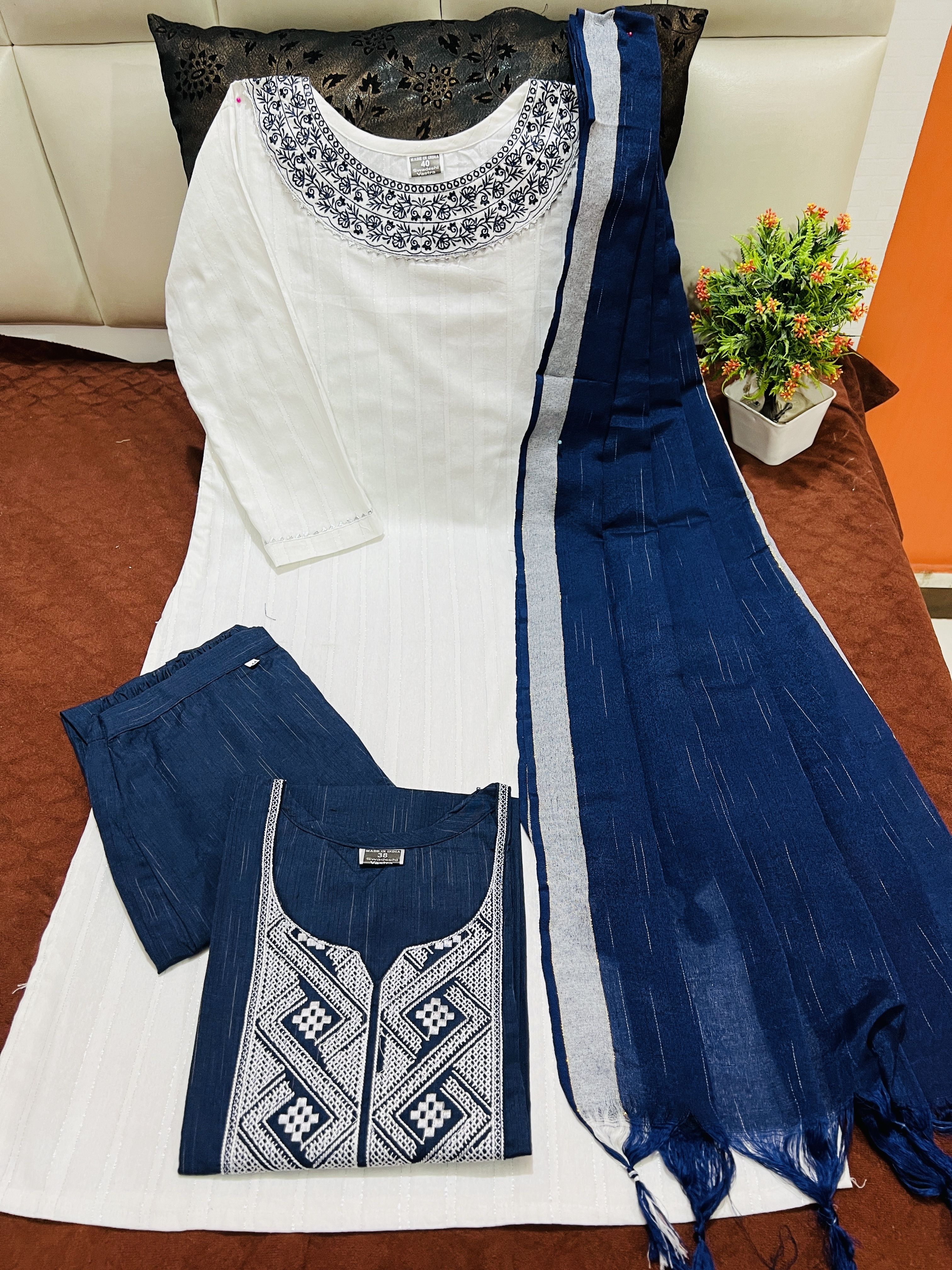 Women Cotton Blend Kurti Pant Dupatta Set