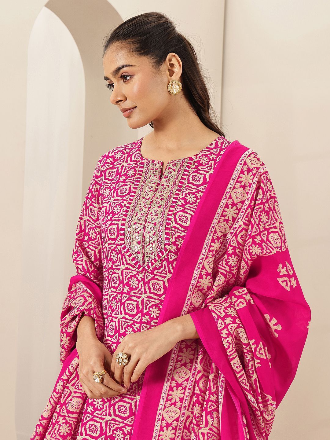 libas Women Cotton Blend Kurta Pant Dupatta Set-picture-13