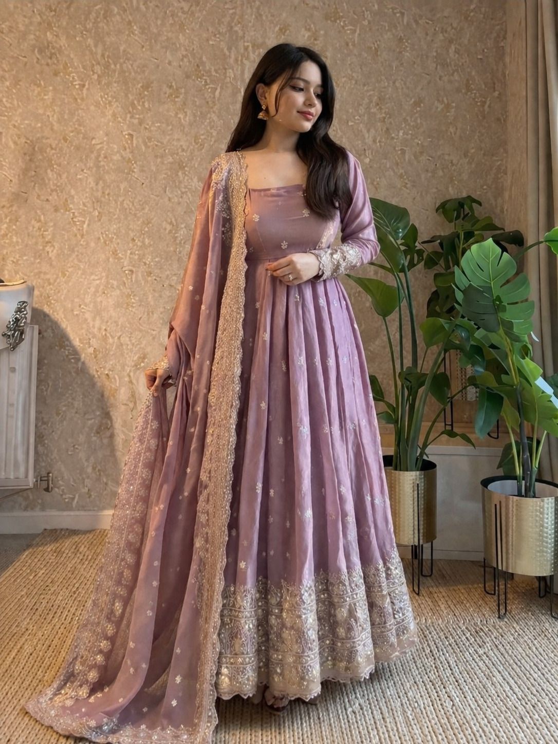 Women Pure Silk Kurti Pant Dupatta Set-image-15
