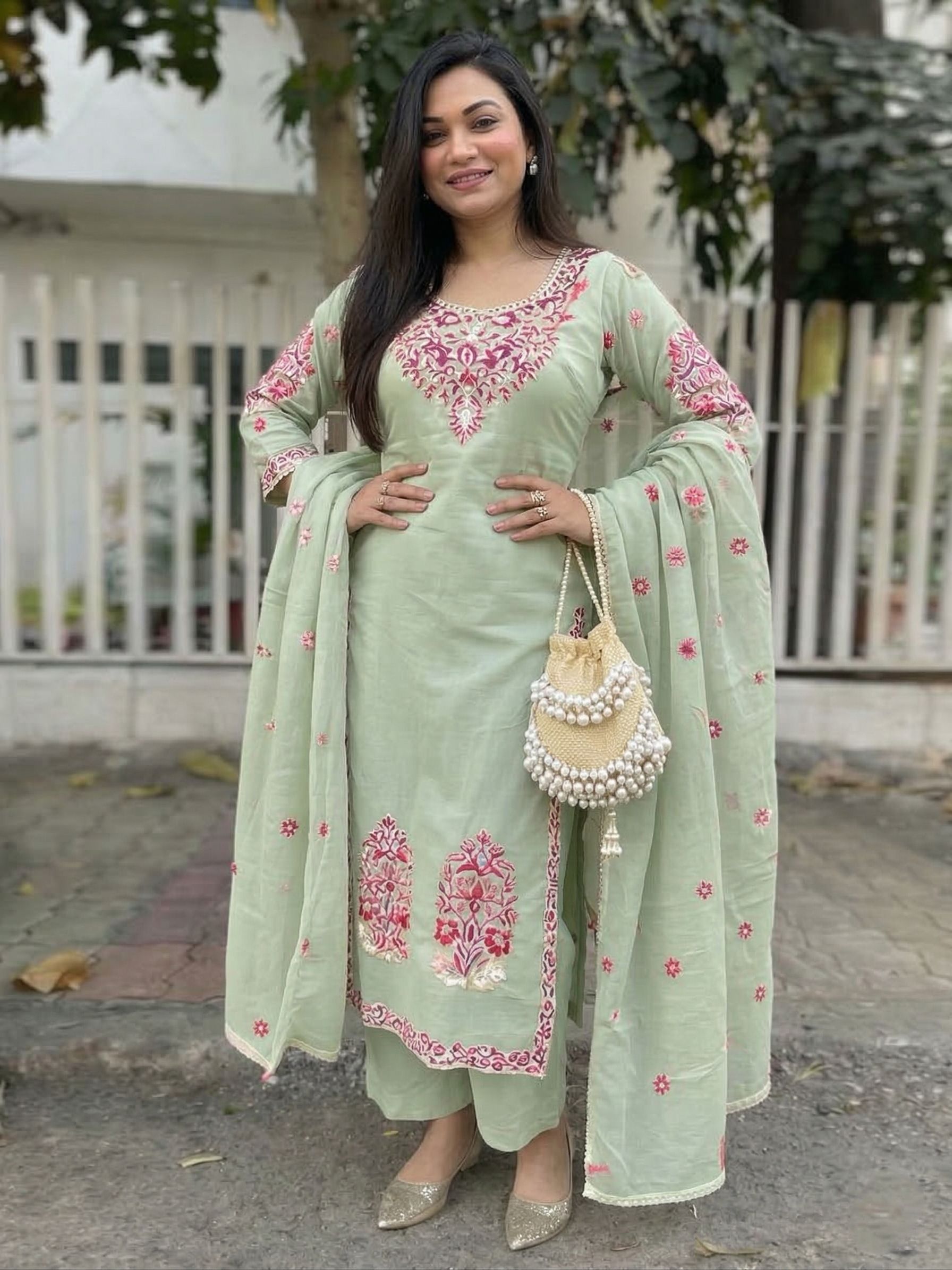 Women Viscose Rayon Kurti Pant Dupatta Set-image-31
