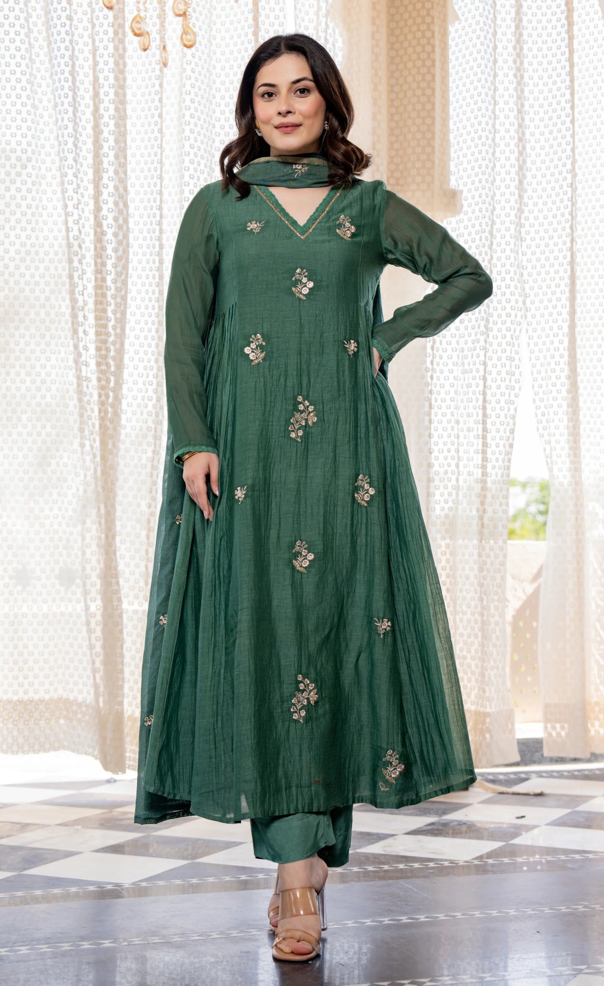 Women Pure Silk Kurta Pant Dupatta Set-image-24