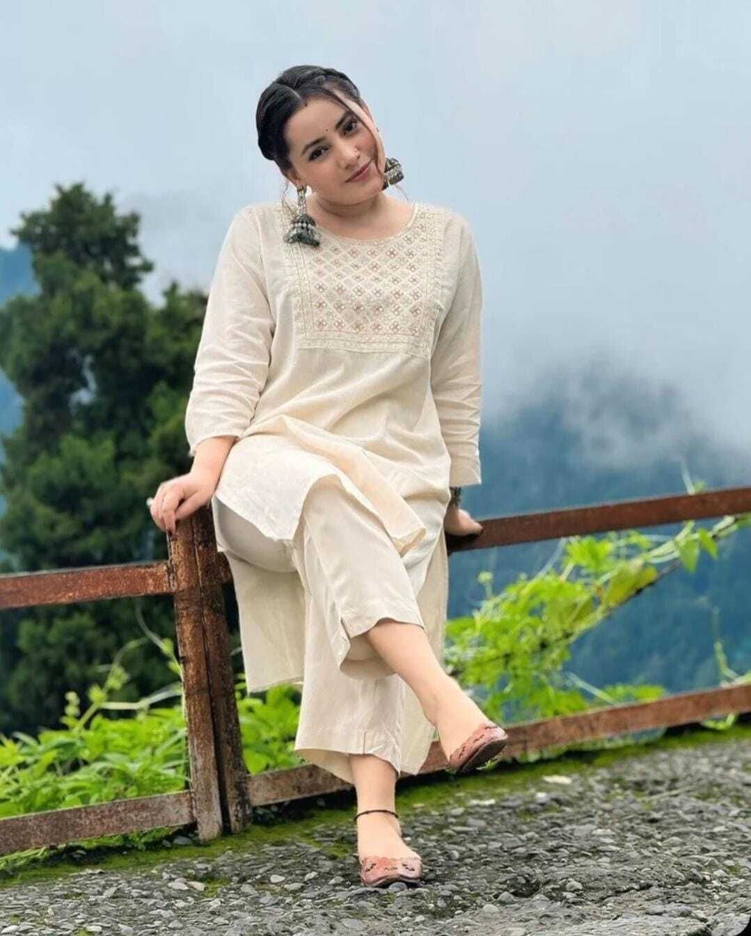 abc Women Cotton Blend Kurti Palazzo Set-picture-24