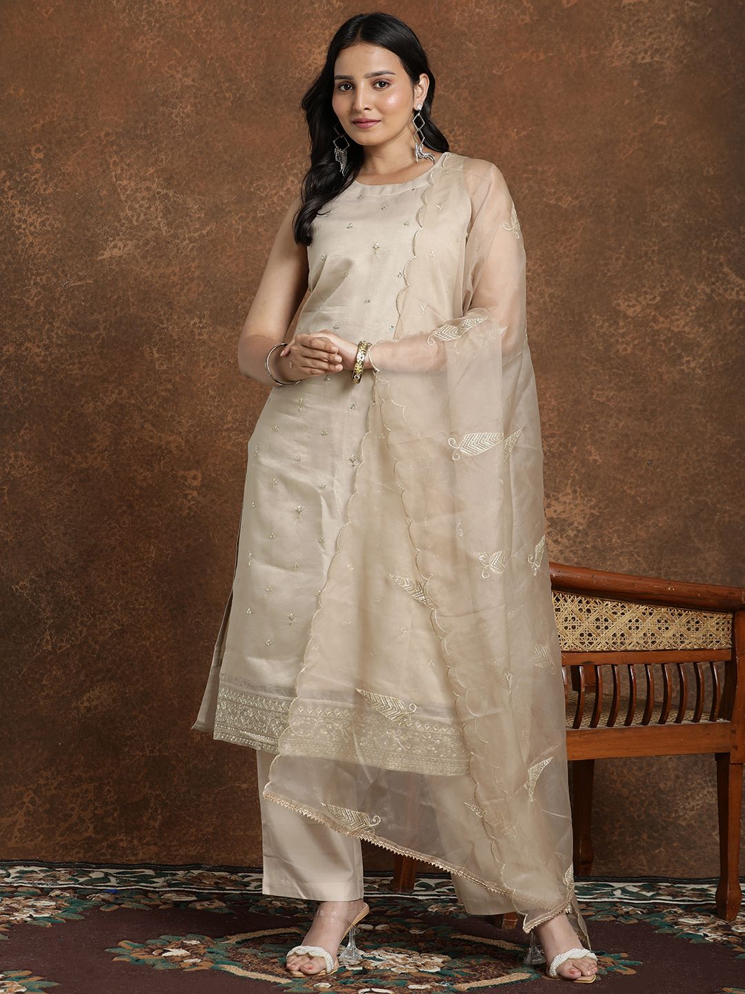 Women Chanderi Kurta Pant Dupatta Set-image-24