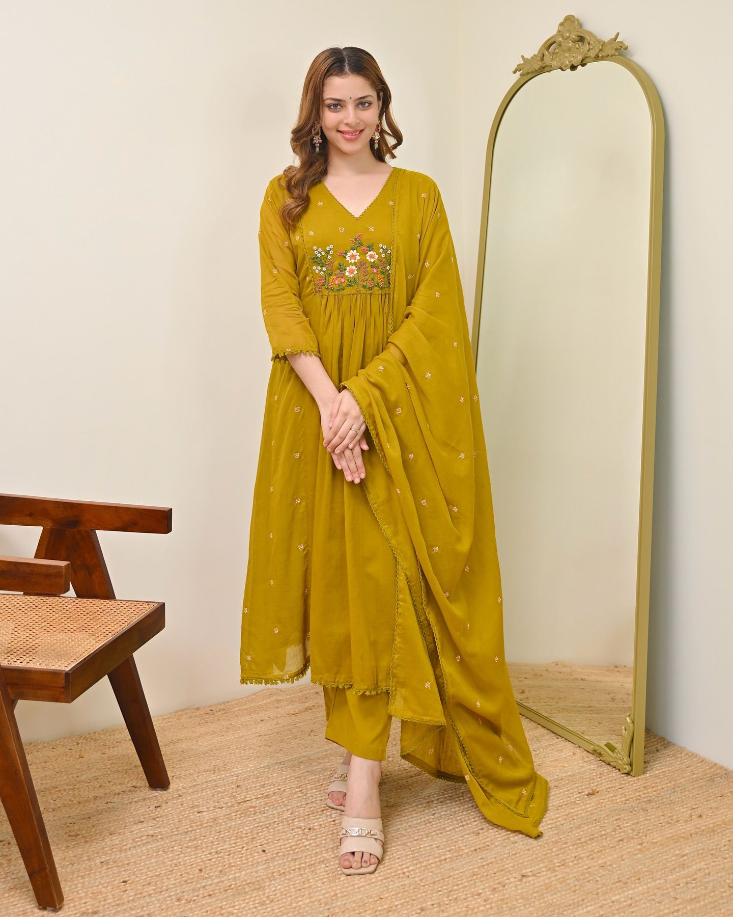Women Chanderi Kurta Pant Dupatta Set-image-0