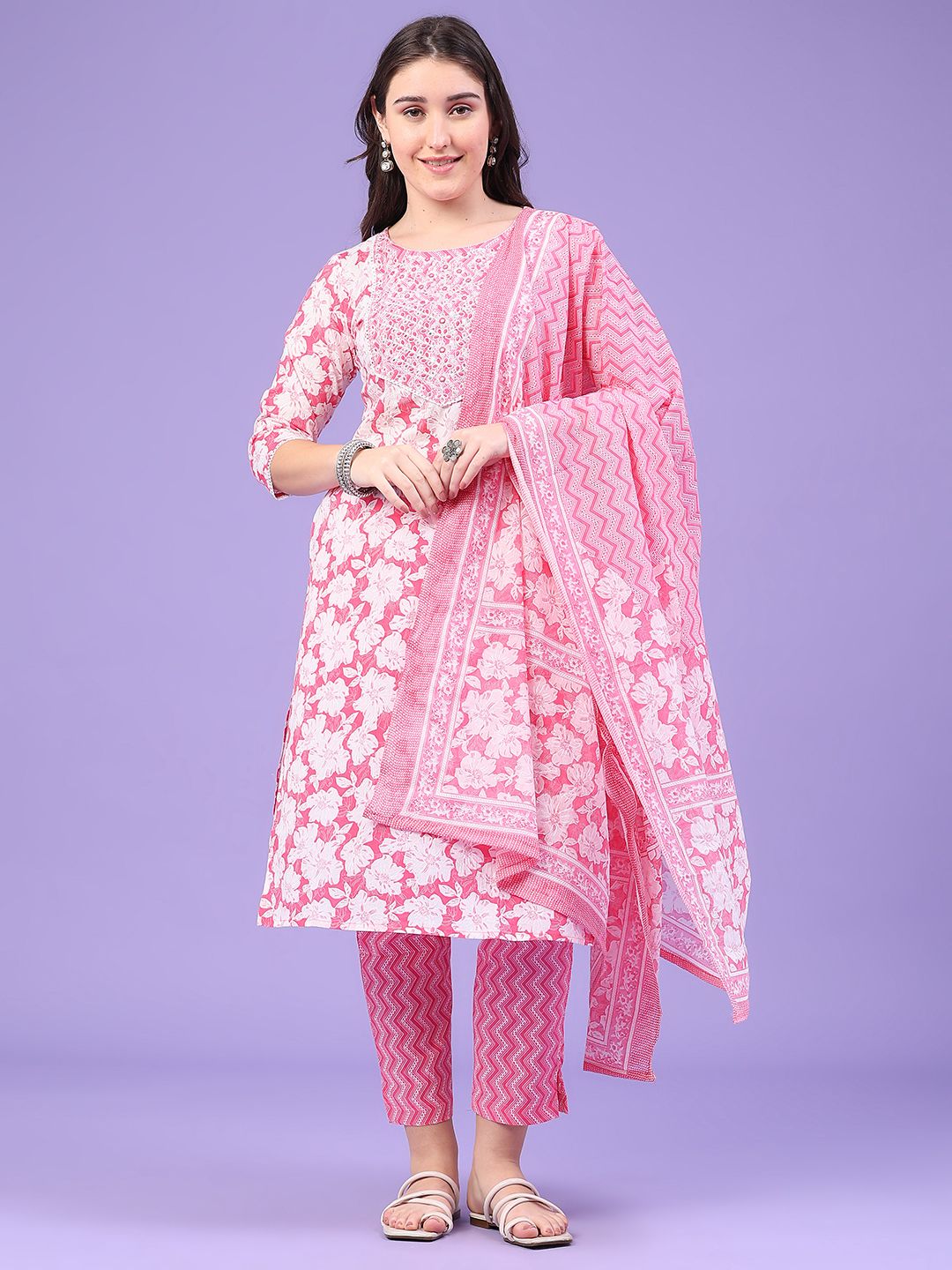 v-mart Women Cotton Blend Kurta Pant Set-picture-12