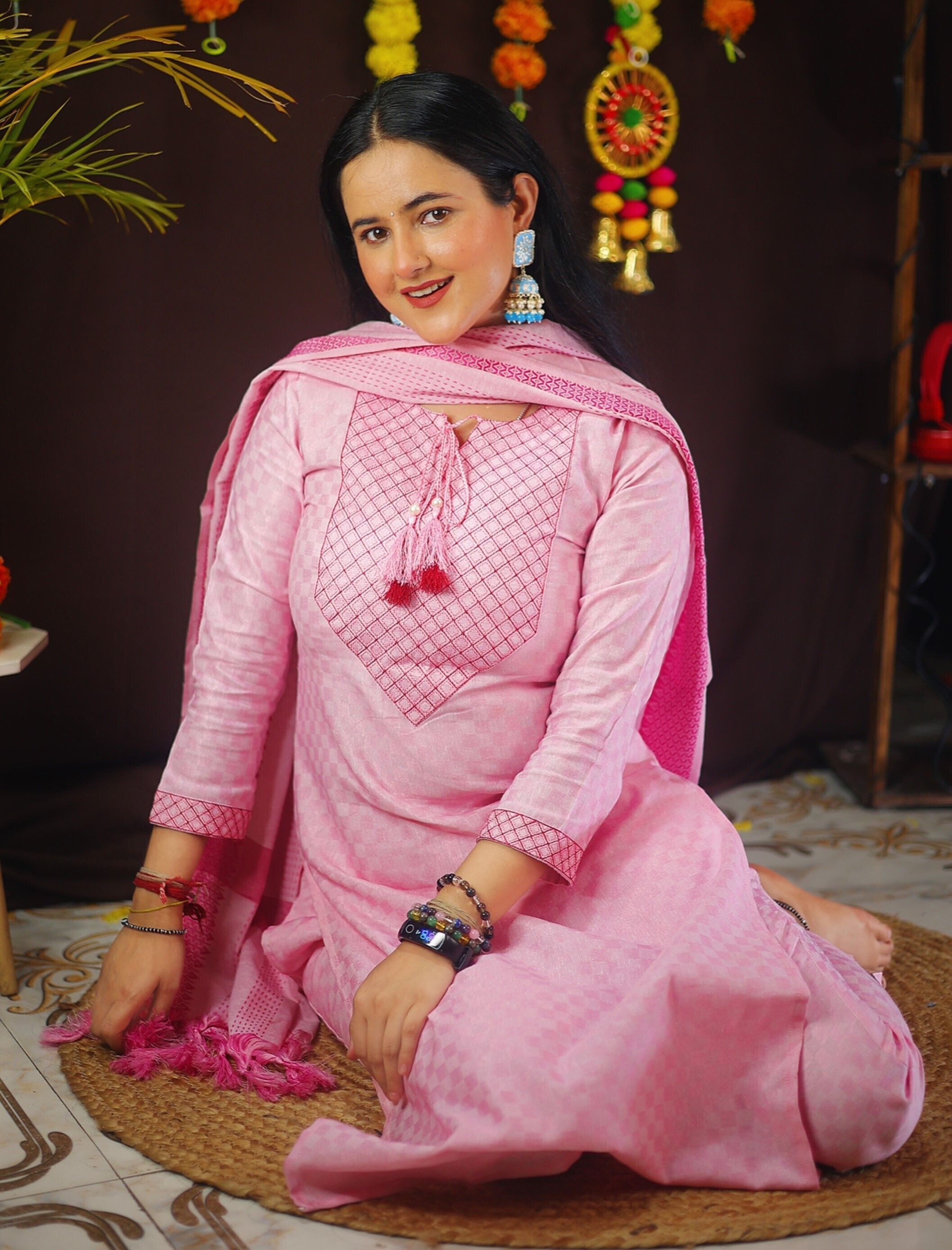 tibra attire Women Cotton Blend Kurti Pant Dupatta Set-picture-37
