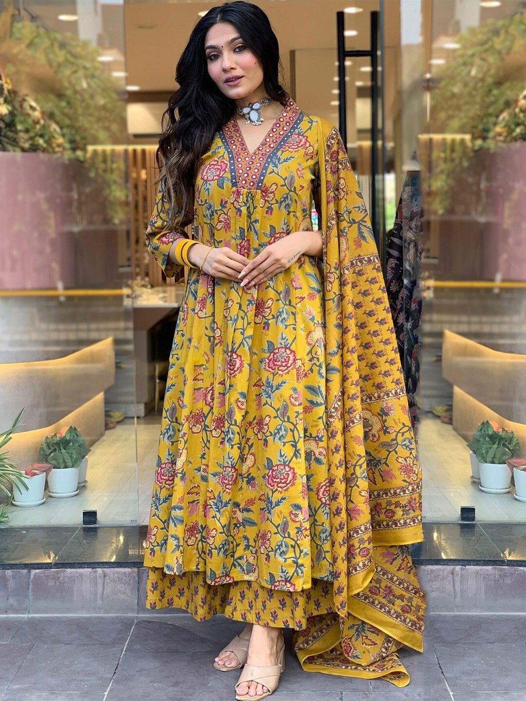 divastri Women Cotton Rayon Kurta Palazzo Dupatta Set-picture-20