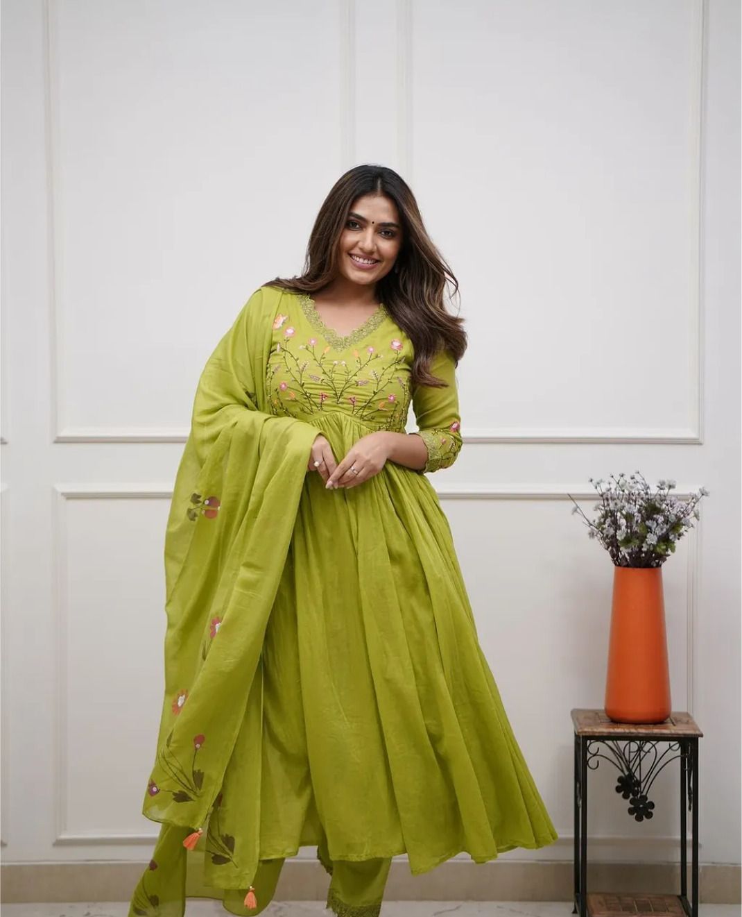 okara style Women Viscose Rayon Kurti Pant Dupatta Set-picture-36