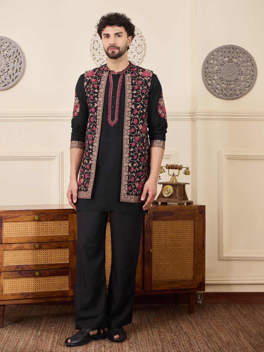 house of pataudi Men Viscose Rayon Kurta Pyjama Ethnic Jacket Set-picture-17