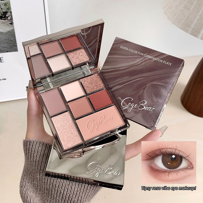 Pigmented eye makeup palette for long lasting wearable styles in modern trends 10.6 g