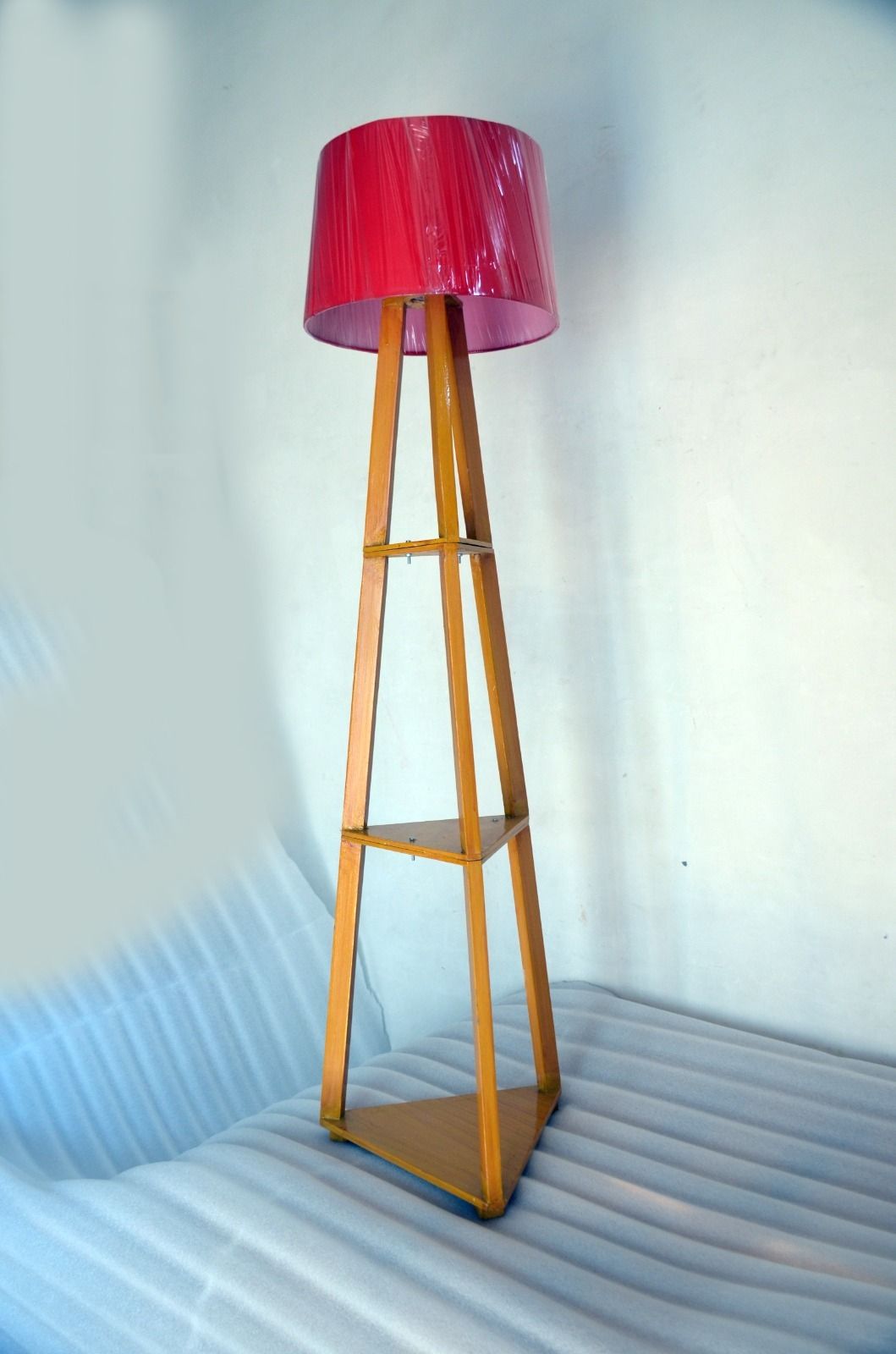 uz wooden lamp Tripod Floor lamp-picture-42