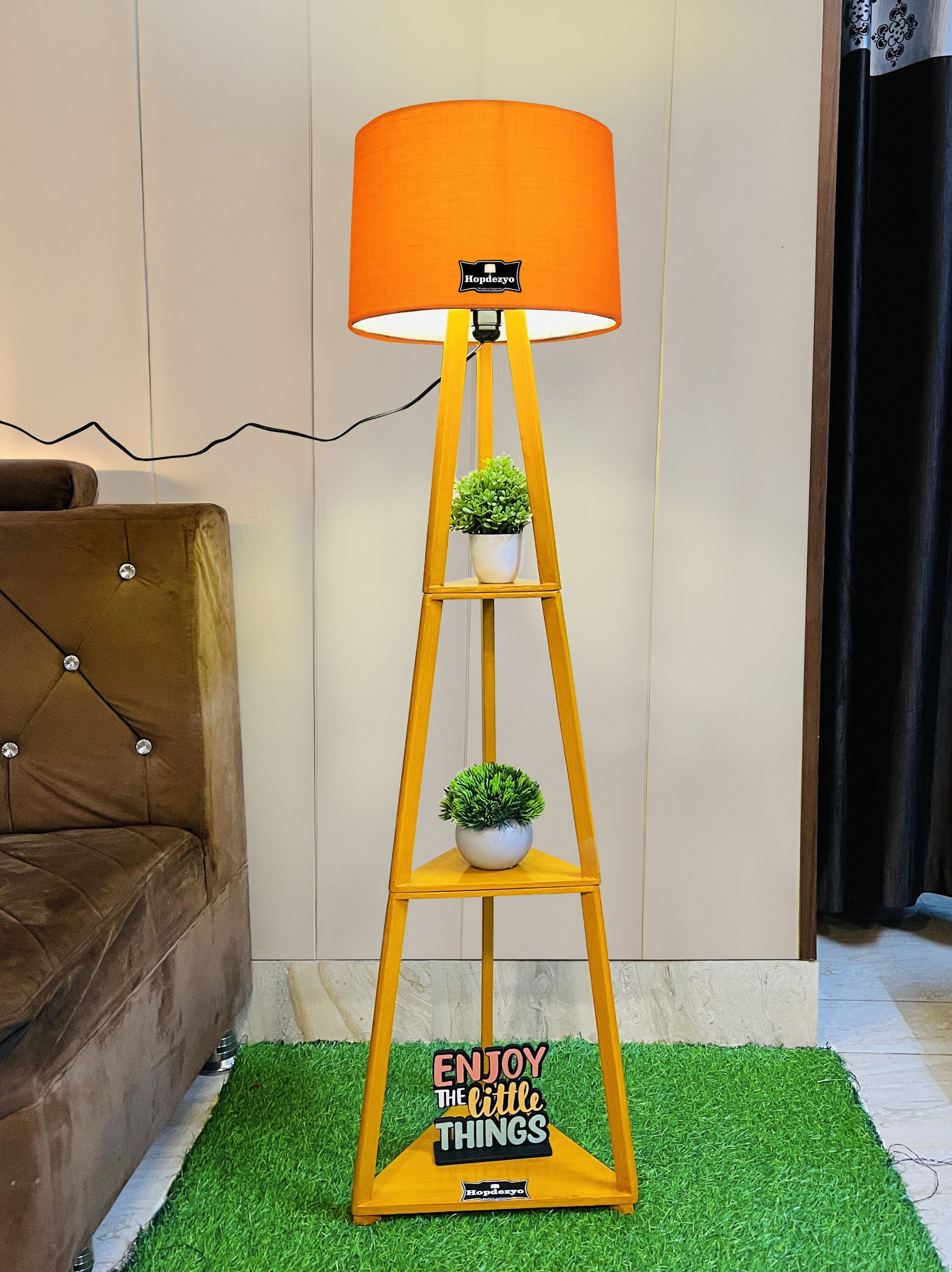 Tripod Floor lamp