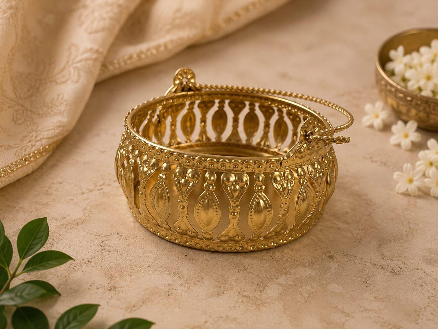 TCE76 Gold Flower Basket-image-15
