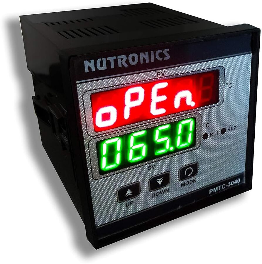 nutronics Temperature Controller PMTC - 3040M size 72x72mm Frequency Meter image 1