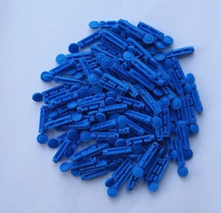 goxnor Morepen Supported 100 Lancets Glucometer (Blue) Glucometer image 1