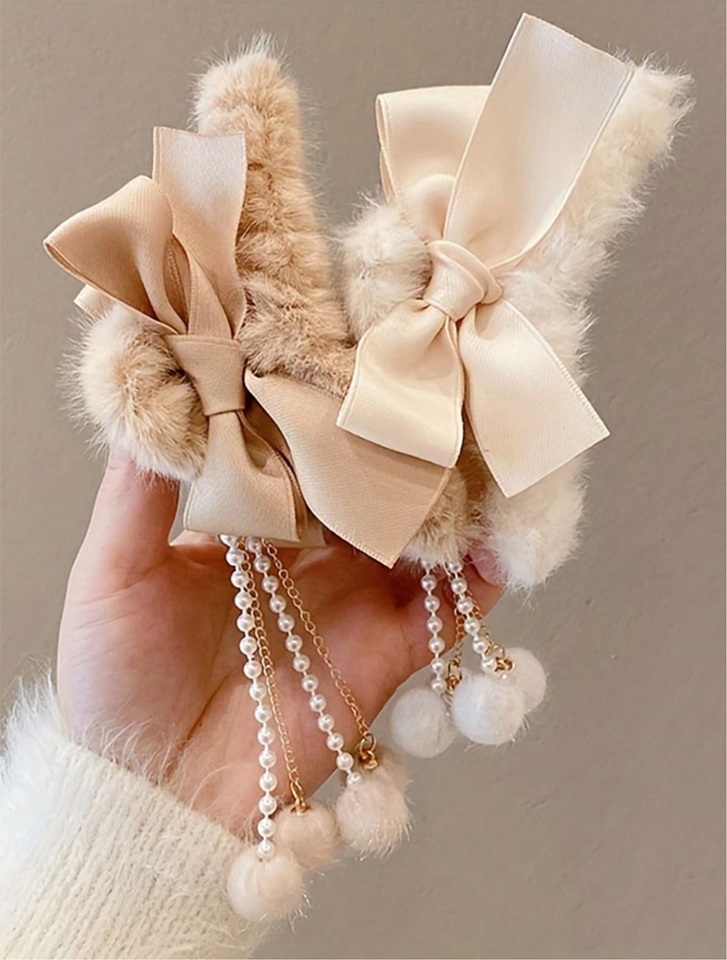 Party Wear Fur Bow Hair Clutcher with Pearl Tassel Chain Hair Clip-image-44