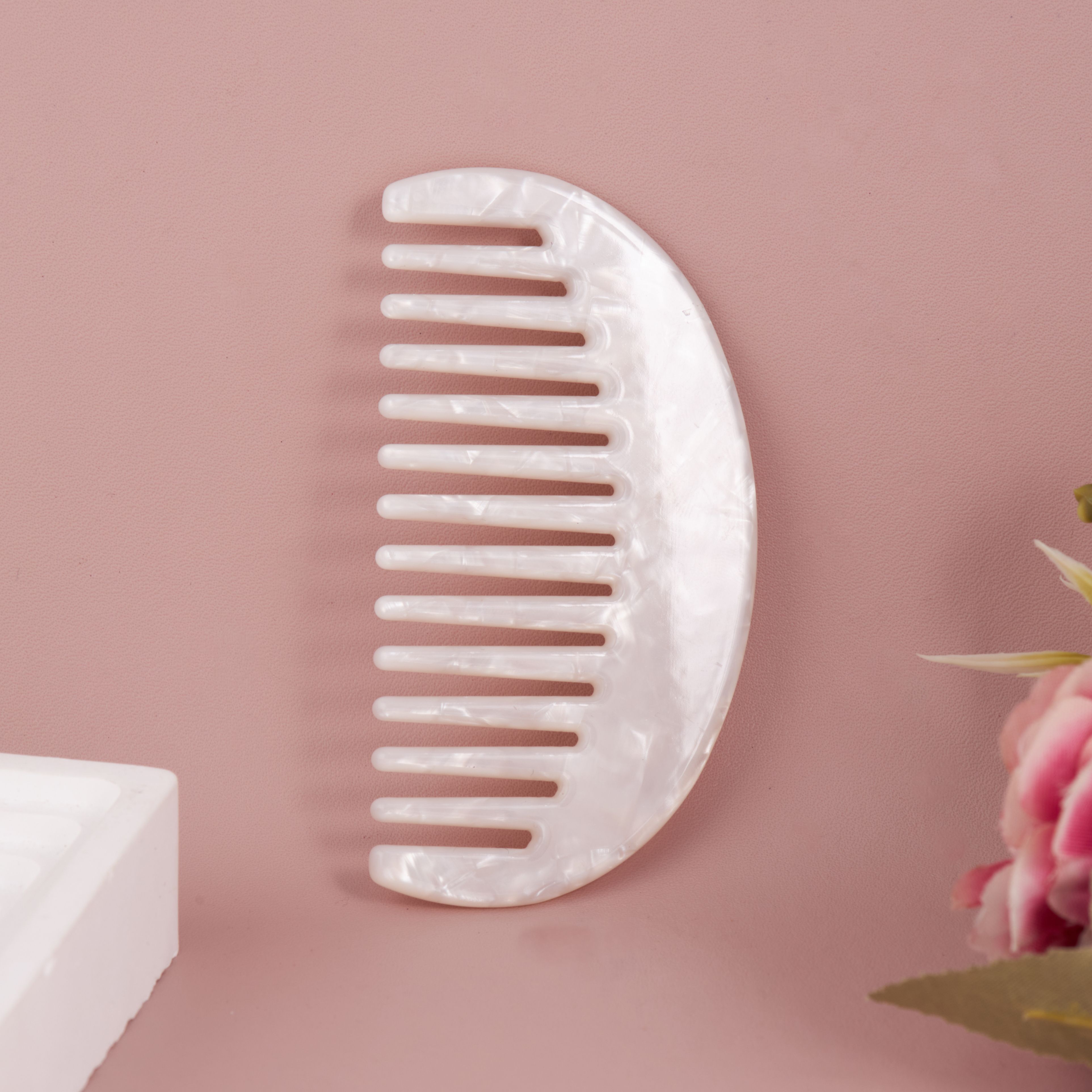 Korean-Inspired Handcrafted Hair Comb: GC's Luxe Essential for Girls & Women-image-2