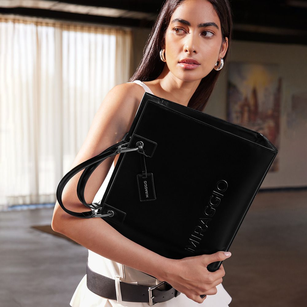 Women Black Tote-image-28