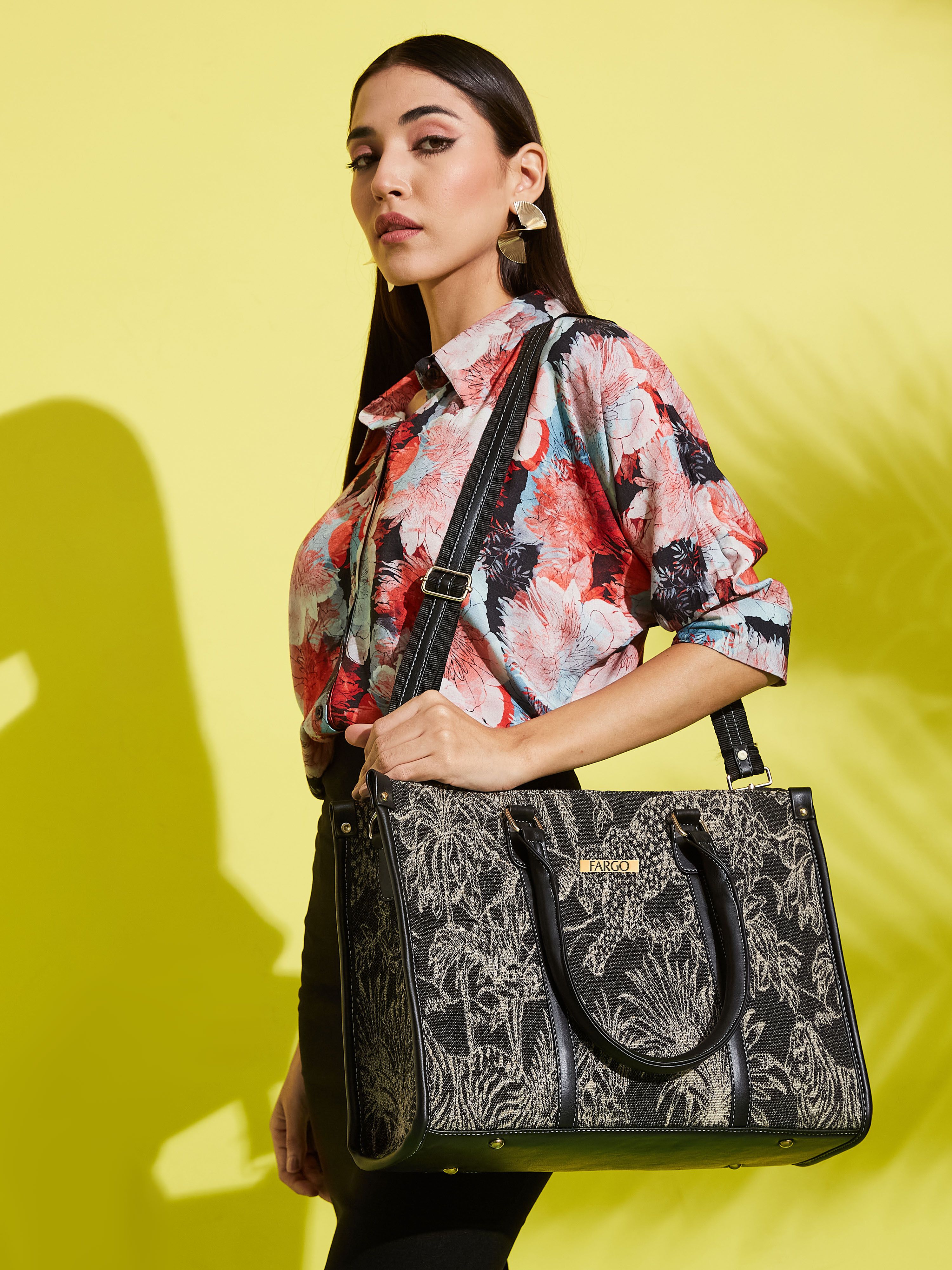 fargo Women Black Tote-picture-10