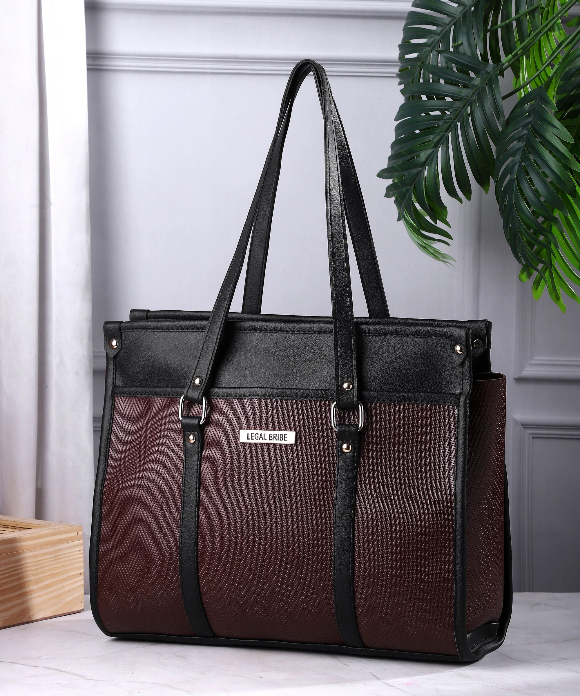 legal bribe Women Brown Tote-picture-12
