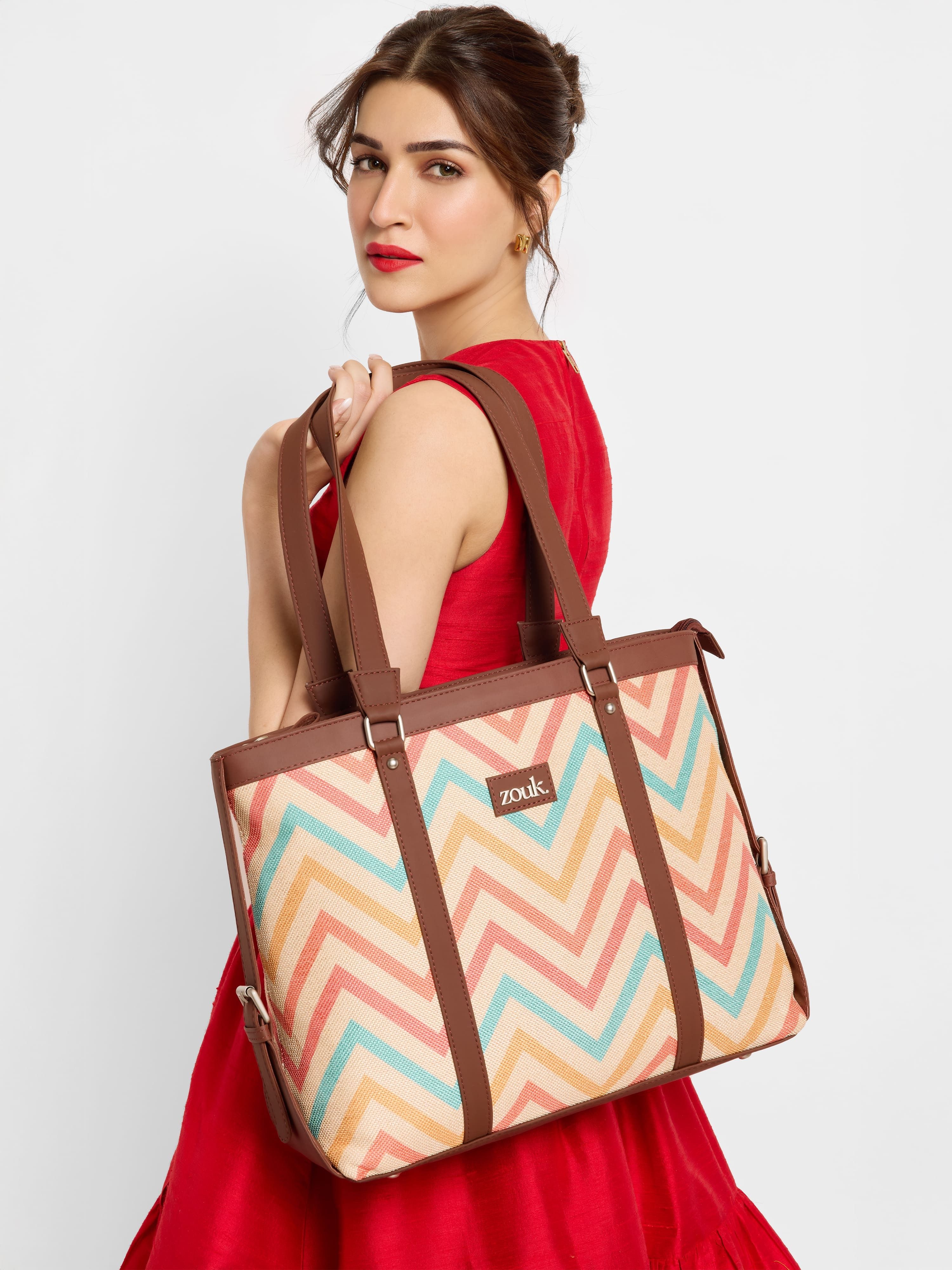 zouk Women Pink Shoulder Bag-picture-4