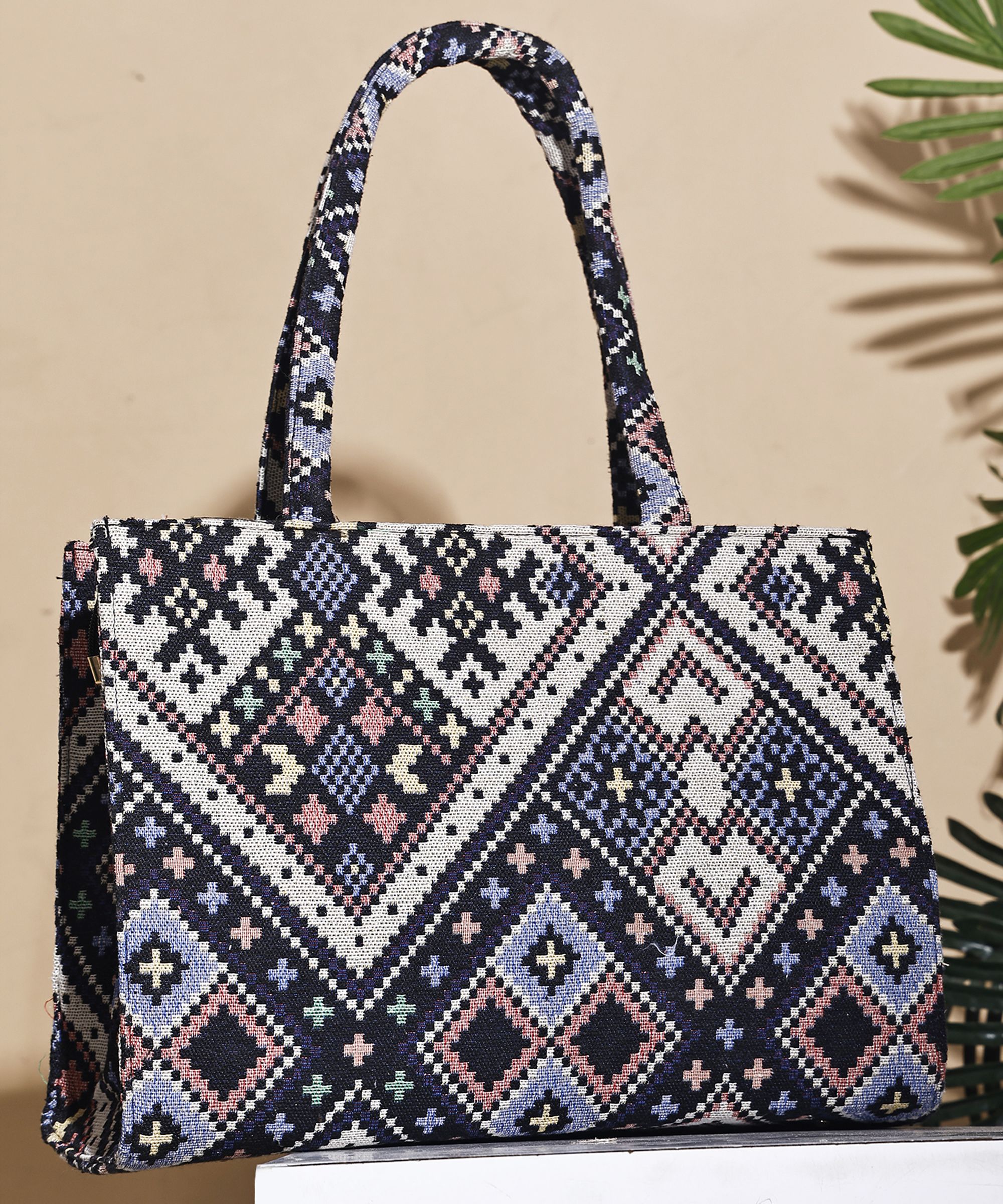 Women Multicolor Shoulder Bag