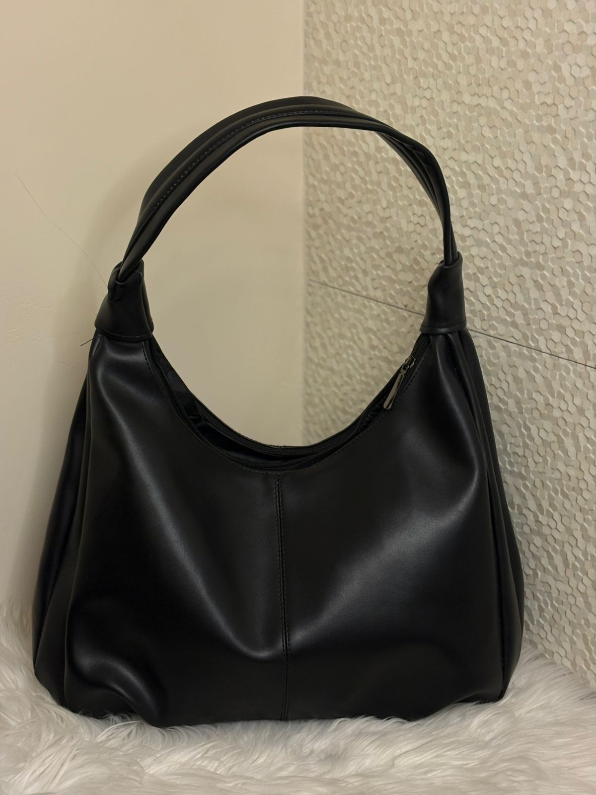 jjessentials Women Black Shoulder Bag-picture-33