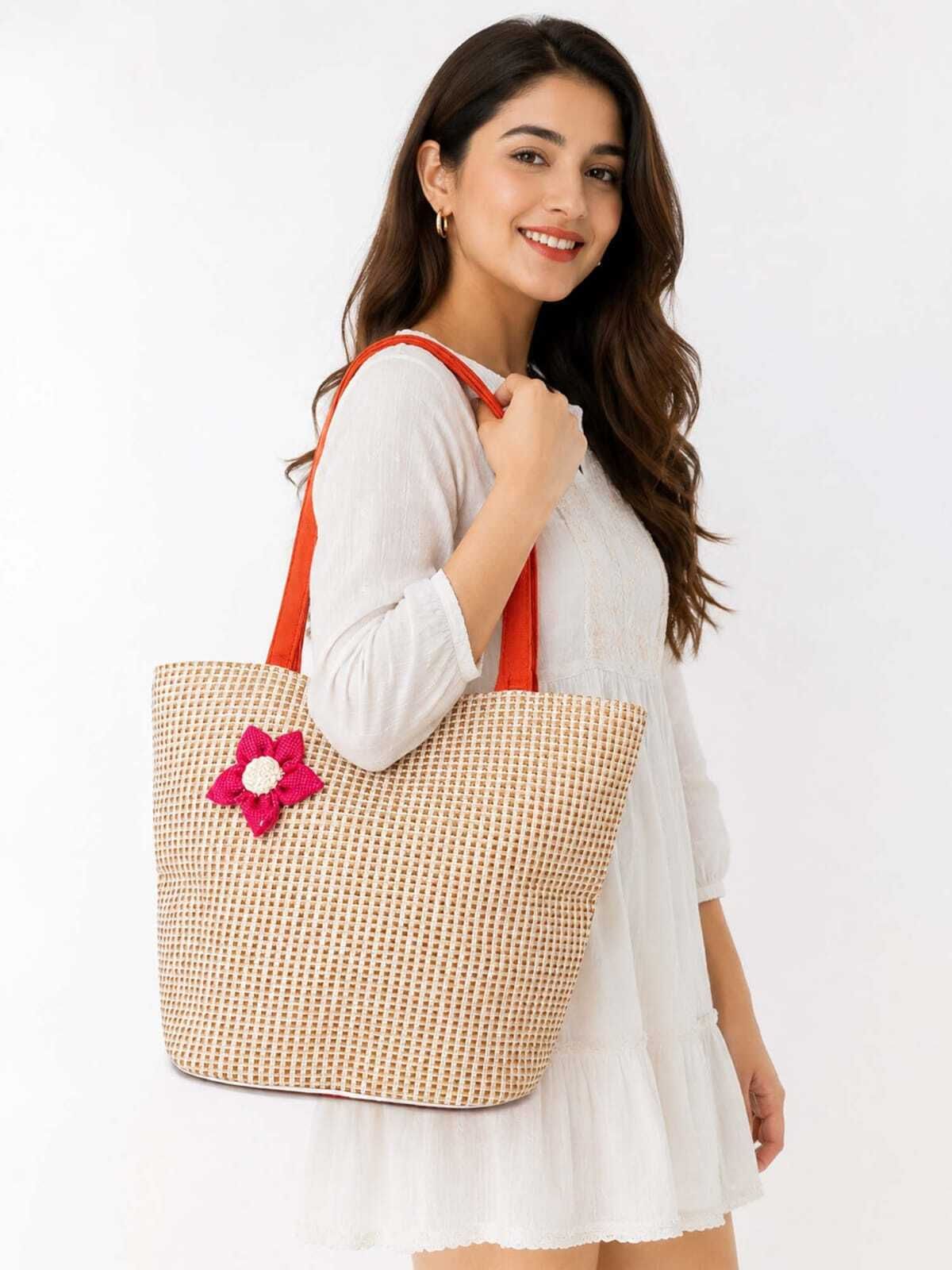 Women Gold Messenger Bag-image-38