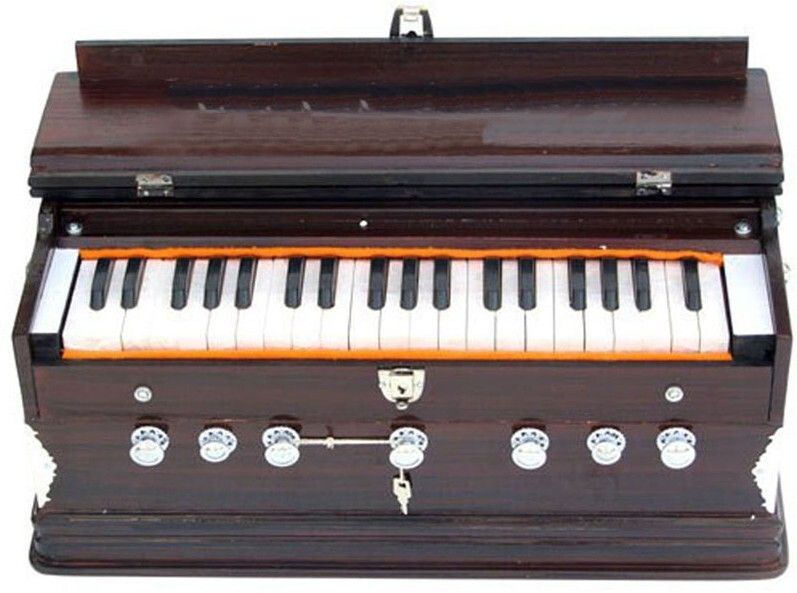sg musical TBT8 3.25 Octave Hand Pumped Harmonium-picture-17