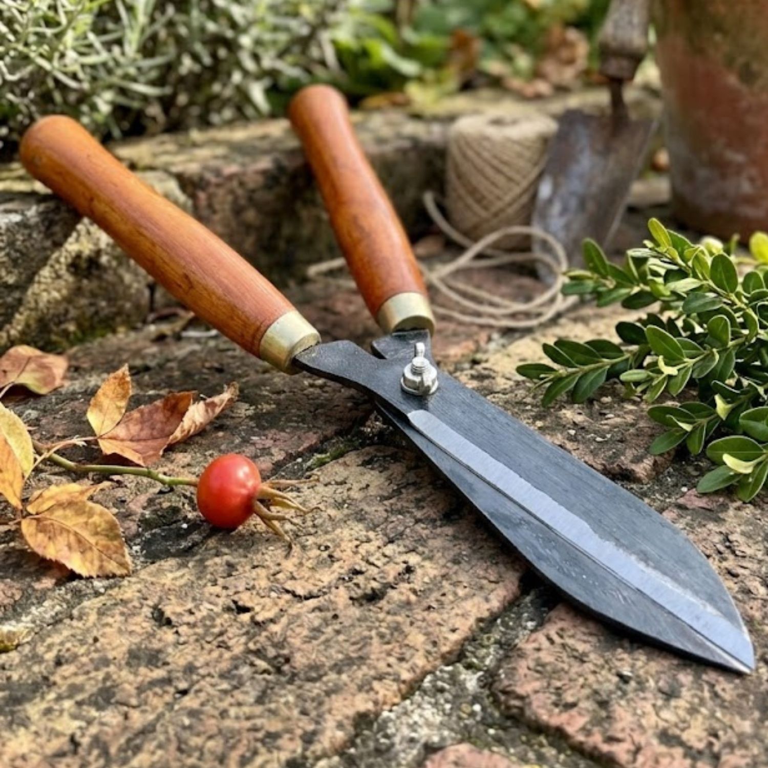Hedge Shears wood Iron Blade Hedge Shears – Manual Garden Cutter for Bush & Plant Trimming Hedge Shear-image-47