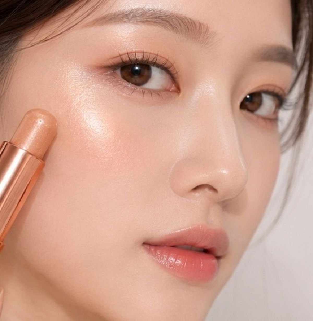 Highlighter Stick for Cheeks Eyes and Lips Highlighter Stick Highlighter-image-27