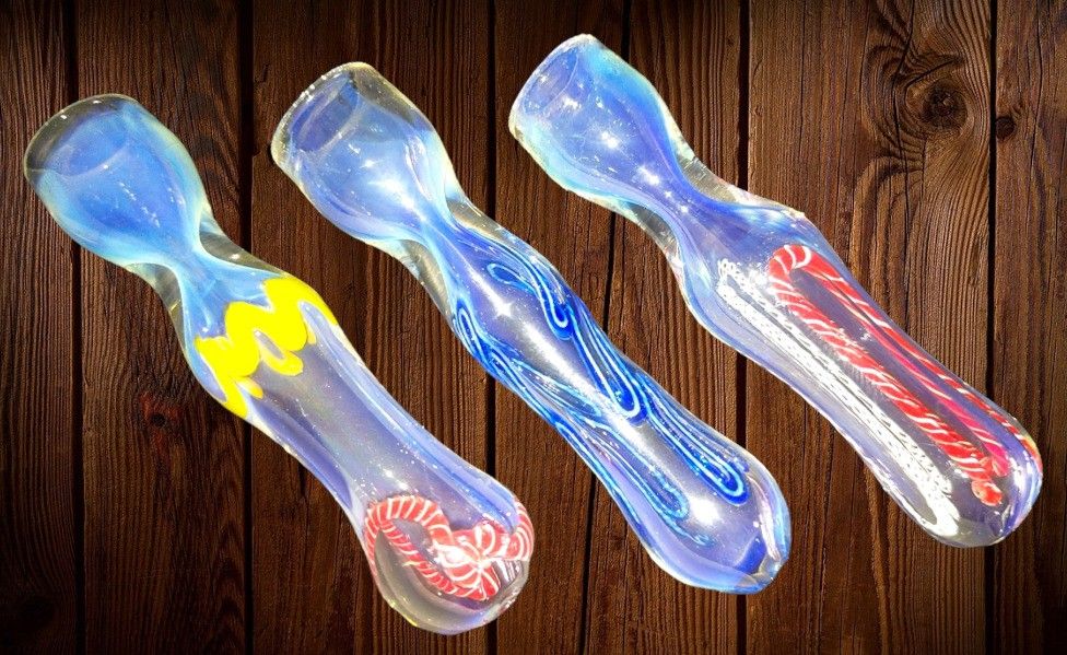 3.2 Inches Handmade borosilicate glass onehitter (chillum). Borosilicate Glass Outside Fitting Hookah Mouth Tip-image-25