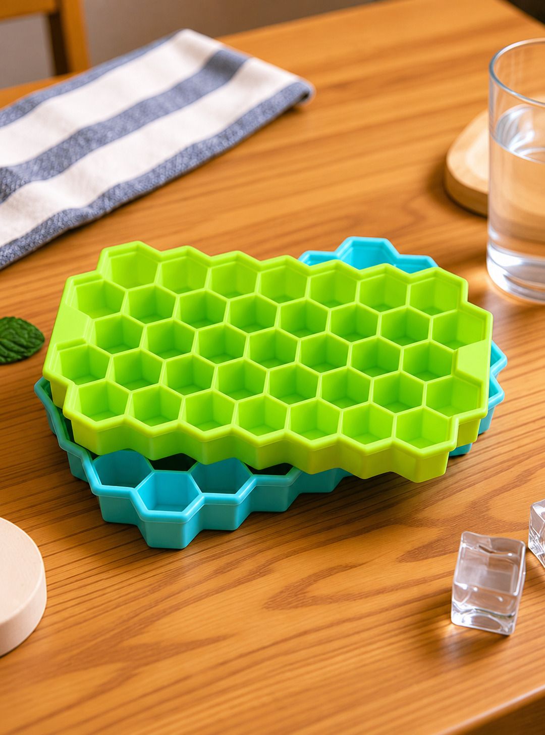 takkar Premium Silicone Honeycomb Ice Cube Tray Set Multicolor Silicone Ice Cube Tray-picture-46
