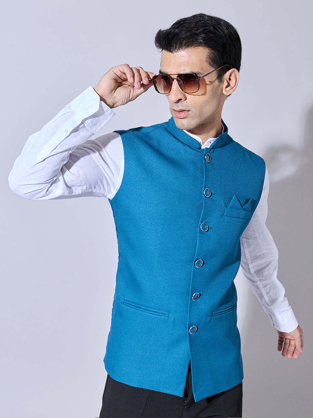 Men Solid Nehru Jacket-image-3
