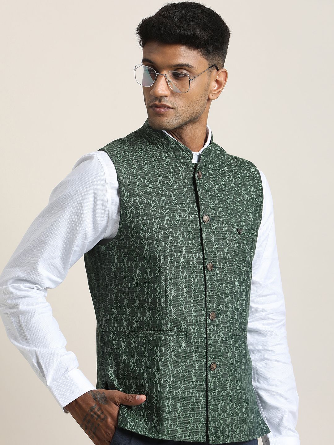 turtle Self Design Men Waistcoat-picture-19