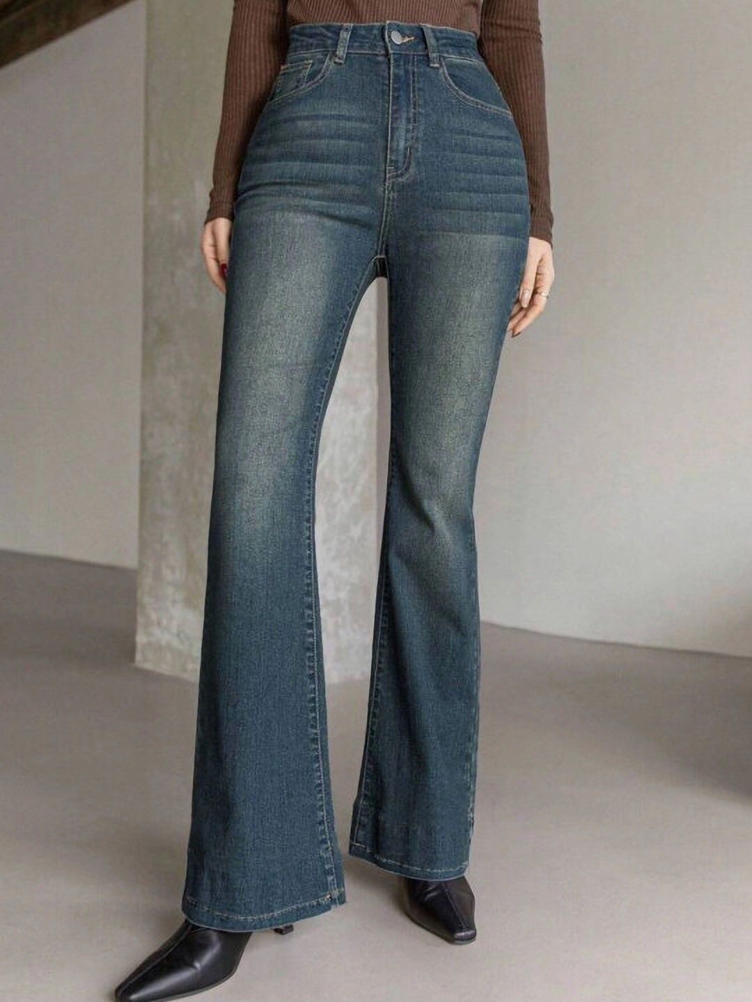 Women Loose Fit High Rise Blue Jeans-image-35