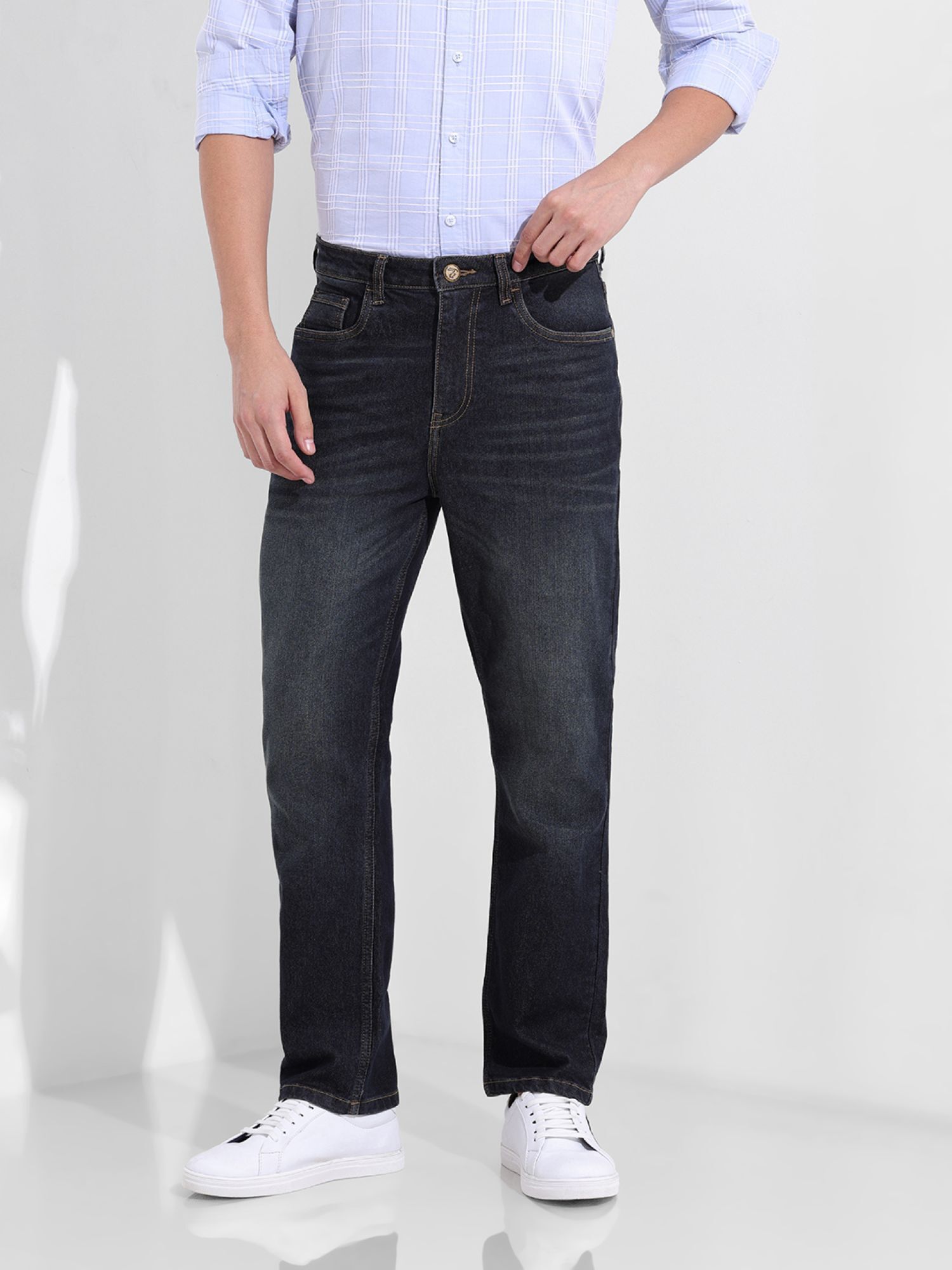 Men Slim Mid Rise Blue Jeans-image-38