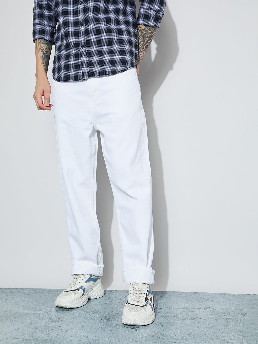 forca by lifestyle Men Loose Fit Mid Rise White Jeans-picture-14