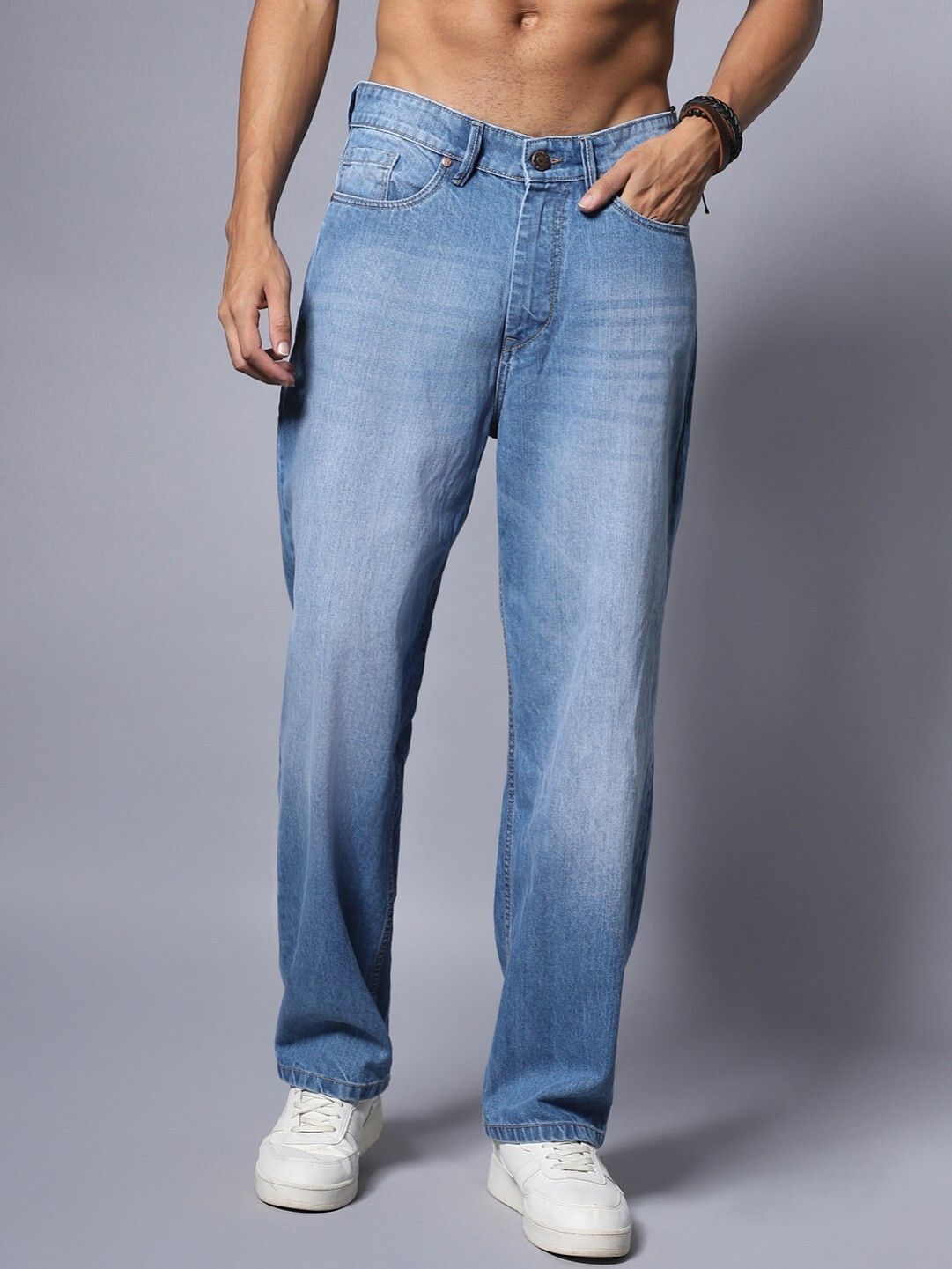 Men Straight Fit Mid Rise Blue Jeans