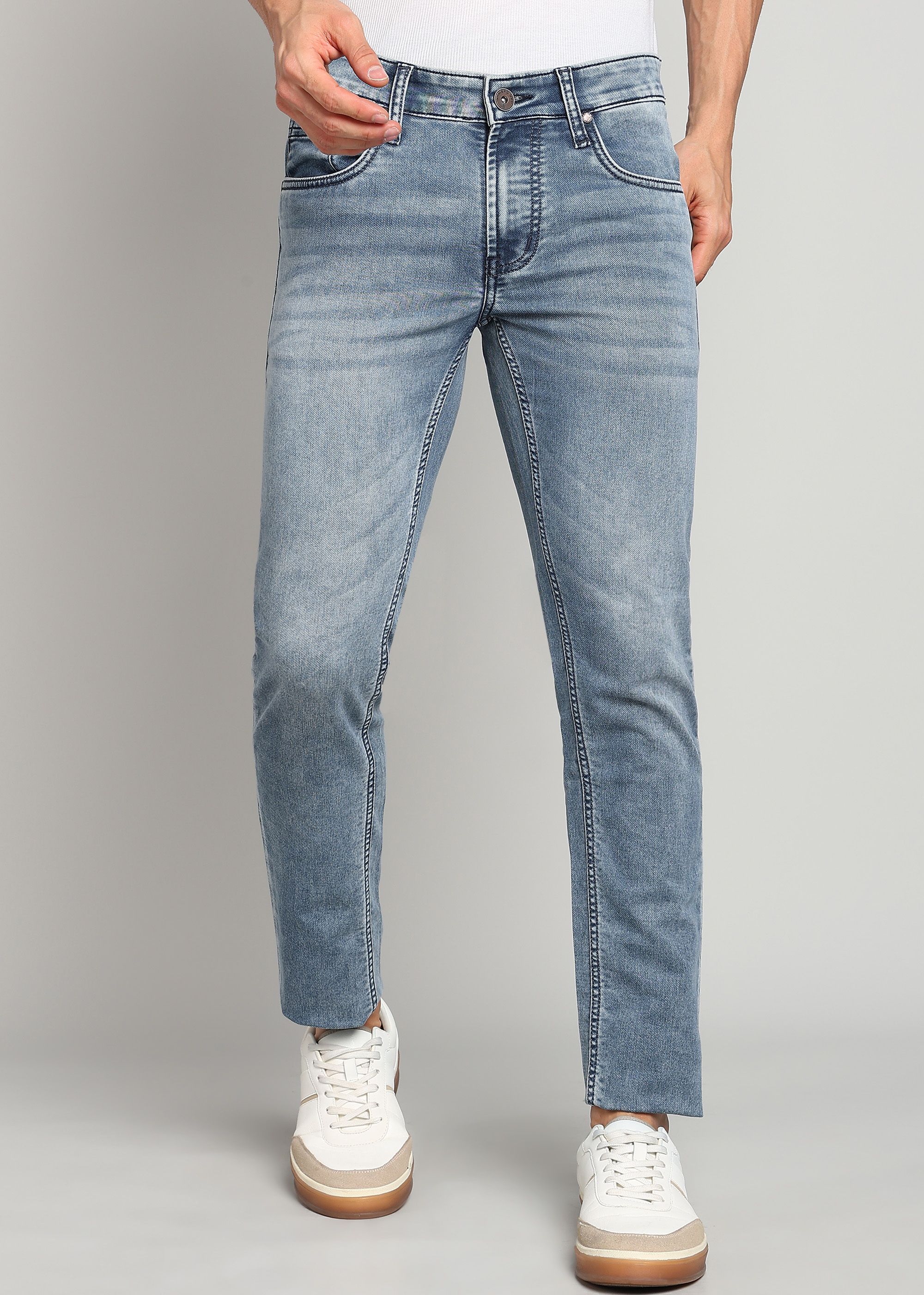 numero uno Men Slim Low Rise Light Blue Jeans-picture-14